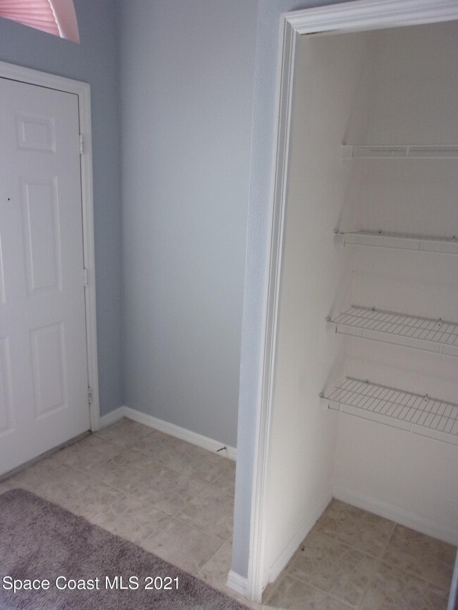 Building Photo - 3908 Upmann Dr