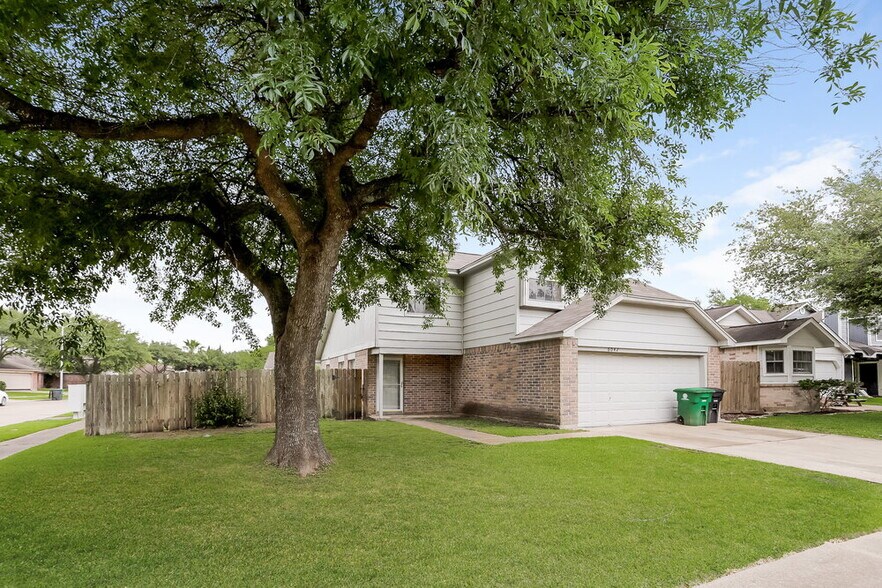 Building Photo - 6042 Beaconridge Dr
