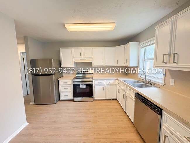 Building Photo - 2524 Pinon Ct