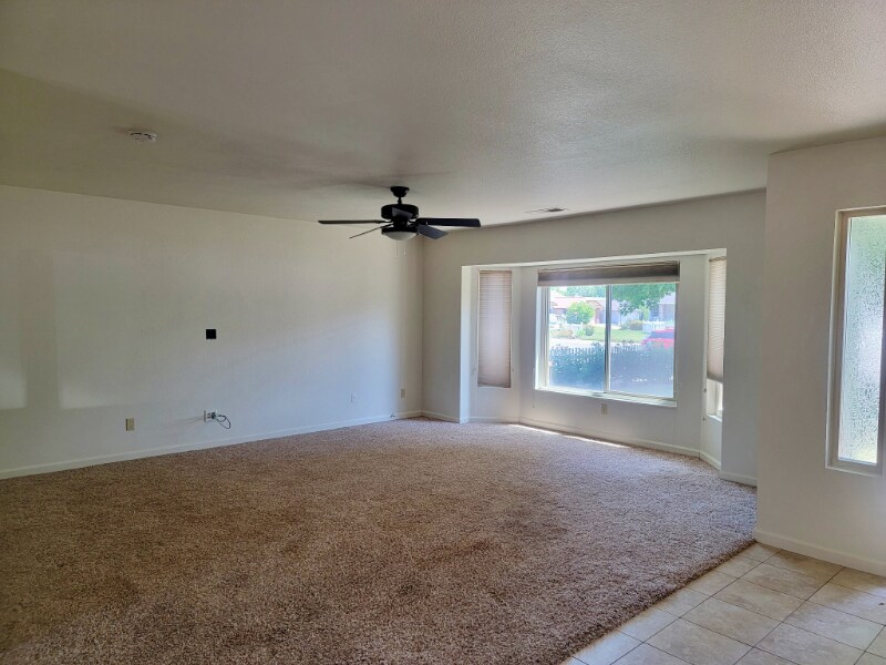 Building Photo - 1550 Sterling Dr