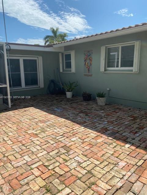 Building Photo - 428 N Crescent Dr