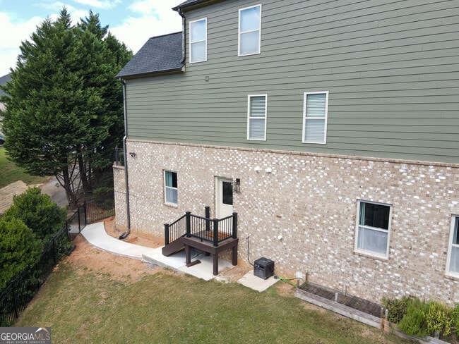 Building Photo - 2184 Skye Isles Pass SE