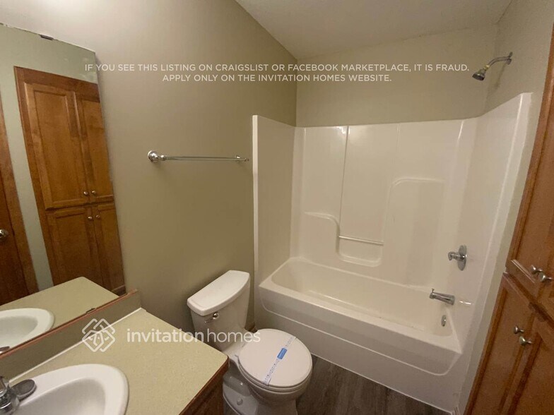 Building Photo - 3038 Walden Dr