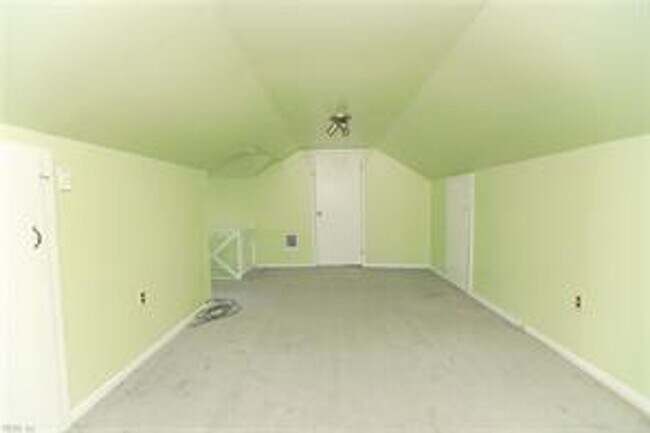 Building Photo - 3701 Amherst St