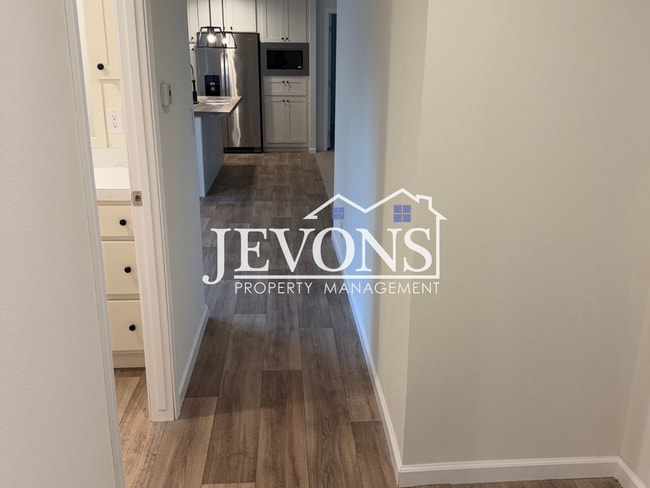 Building Photo - Charming Maple Valley Home on a Quiet Residential Street