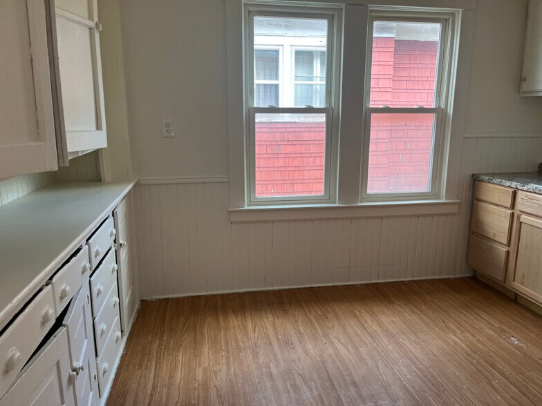Building Photo - 38 Goulding Ave