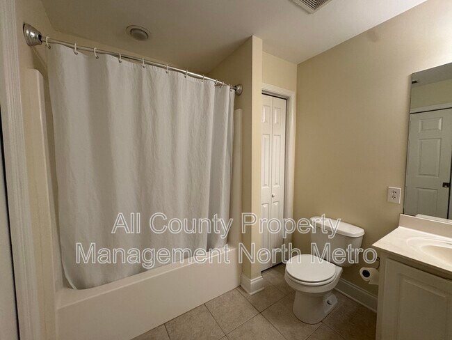 Building Photo - 2325 Chimney Cottage Cir NE