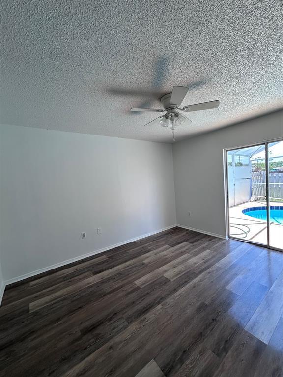 Building Photo - 2608 Spring Hill Dr