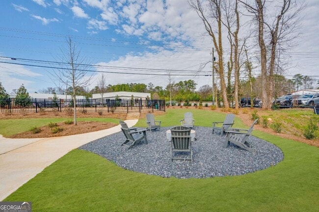 Building Photo - 5731 Plaza Dr SE