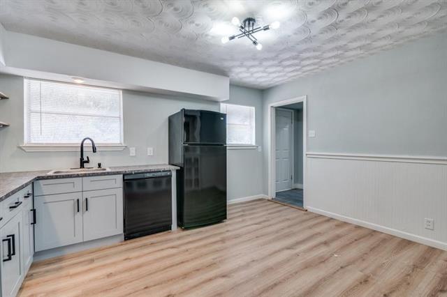 Building Photo - 4555 Sandra Lynn Dr
