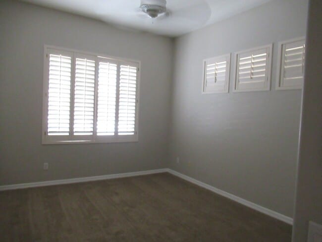 Building Photo - Nice 2 Bedroom Plus Bonus Room / 2 Bath Home in Chandler Gated Community!