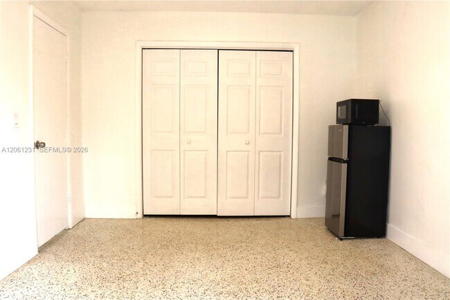 Building Photo - 3144 NW 29th St