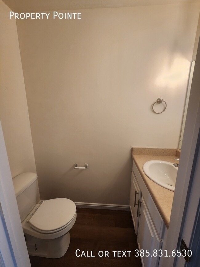 Building Photo - 1561 S 2000 W