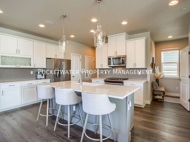 Building Photo - 8875 Yates Dr