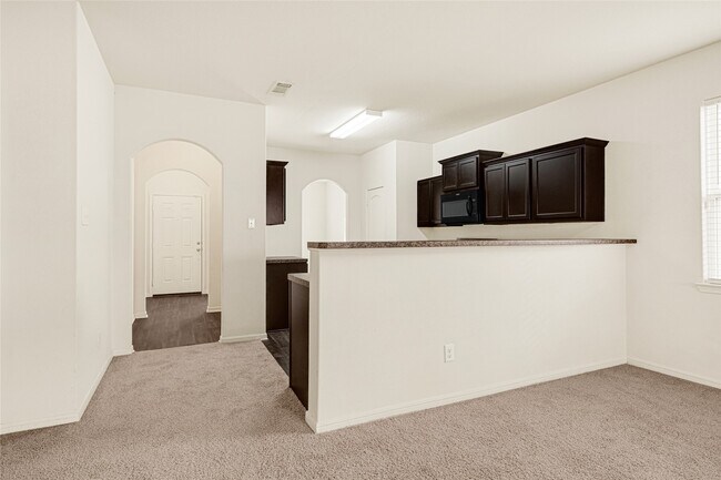 Building Photo - 10506 Pine Landing Dr