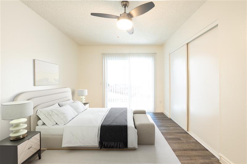 Building Photo - 1130 Meadow Lake Dr