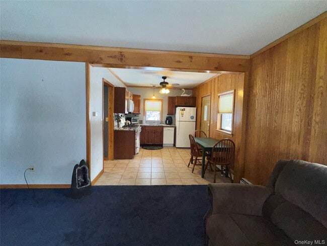 Building Photo - 19 Schultz Ln