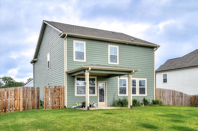 Building Photo - 3207 Wayne Dr