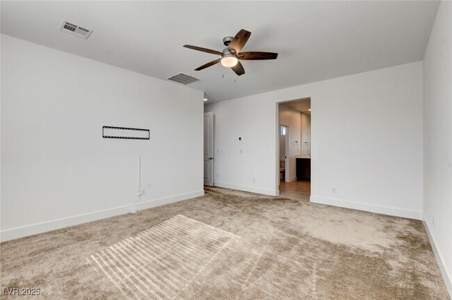 Building Photo - 1305 Azure Jay Ave