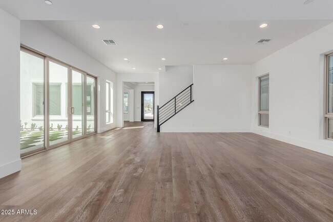 Building Photo - 12417 N 93rd Way