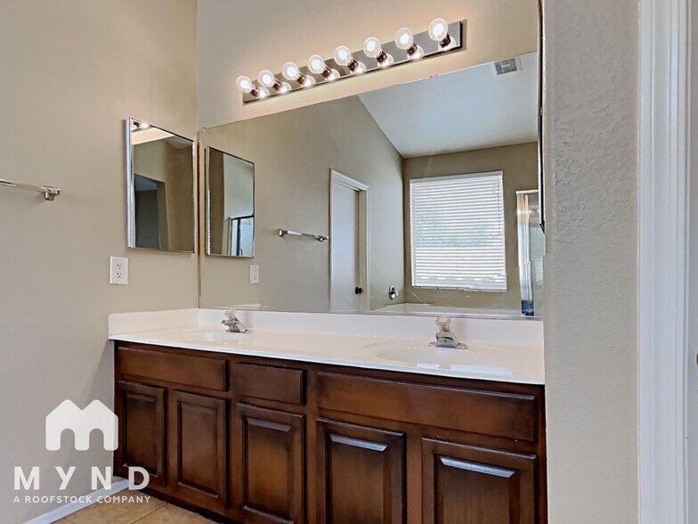 Building Photo - 40908 N Barnum Way