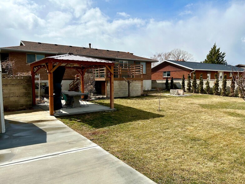 Backyard Gazebo with fan - 465 E 6770 S