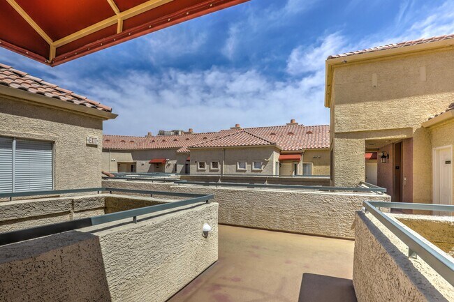 Building Photo - 260 E Flamingo Rd