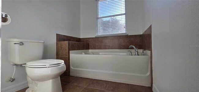 Building Photo - 9478 Silver Buttonwood St