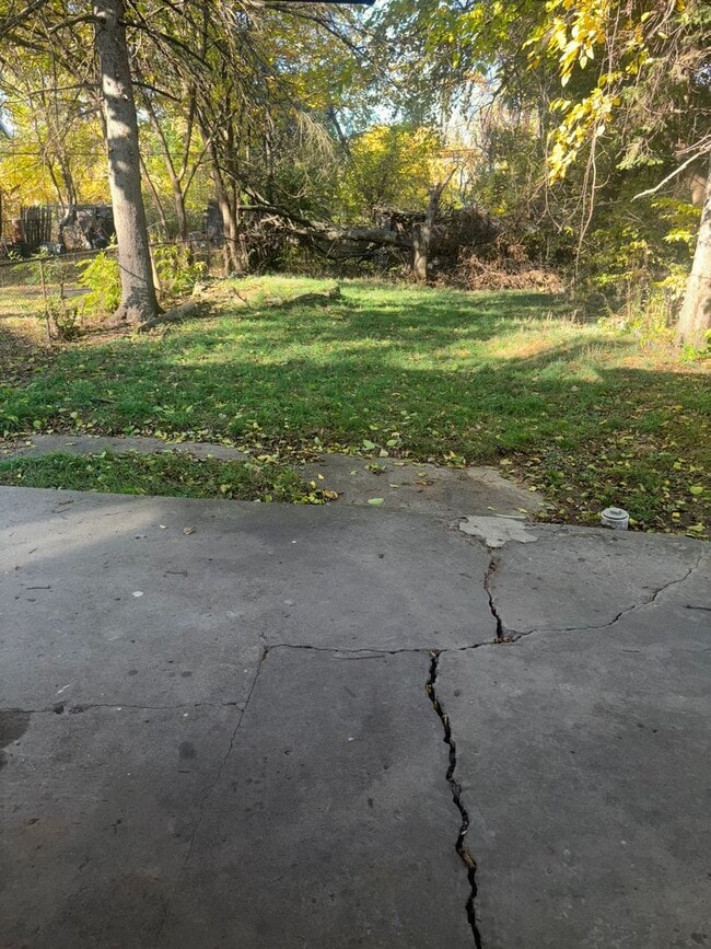 Building Photo - Updated Home In Detroit