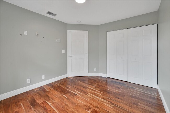 Building Photo - 8949 NW 45th Ct