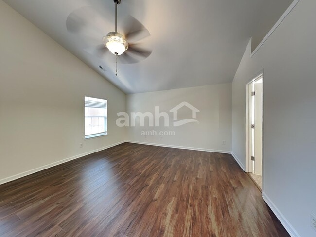 Building Photo - 5006 Lazy Day Ln