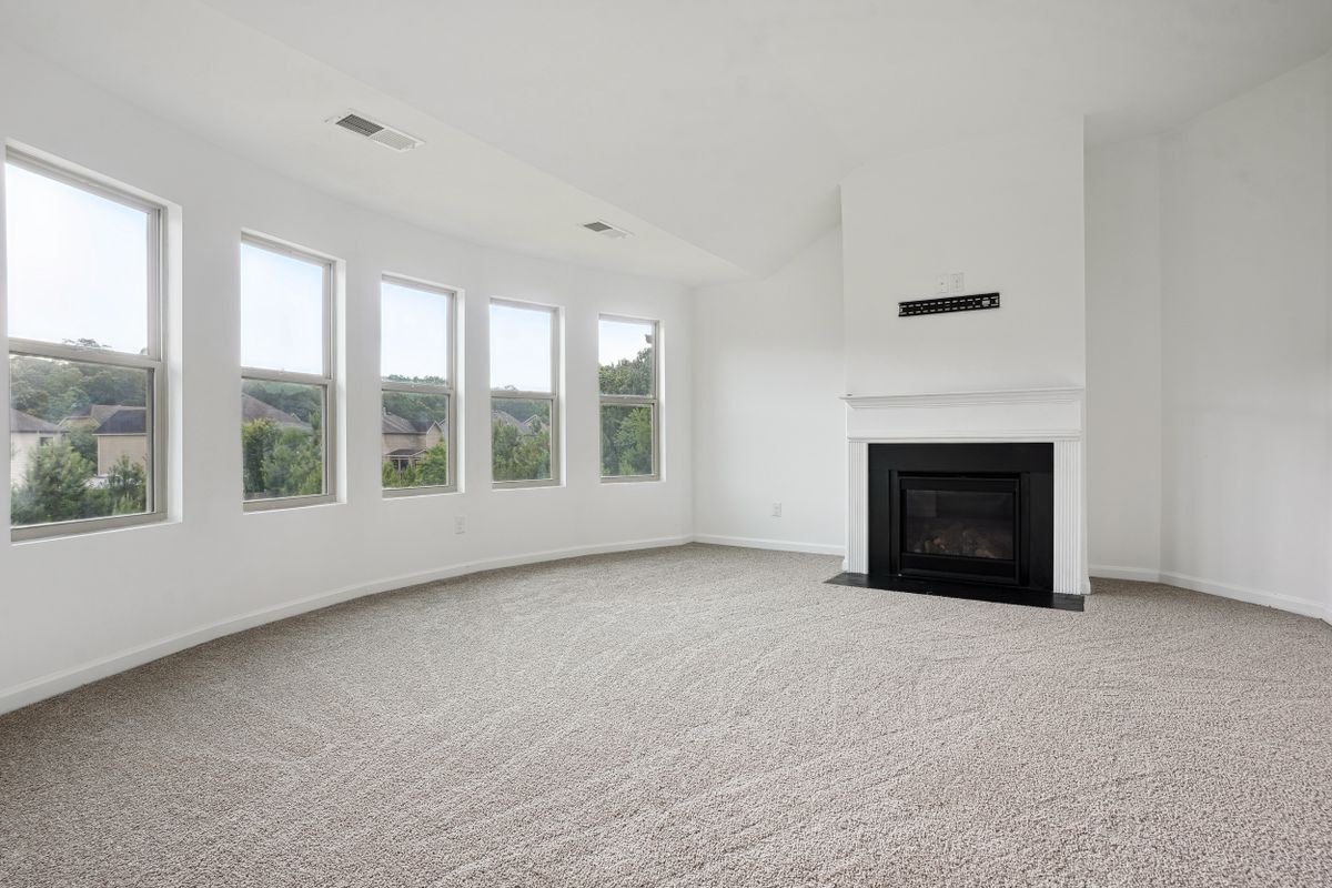 Building Photo - 90 Oakwood Dr