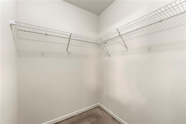 Building Photo - 2383 Hackamore Dr