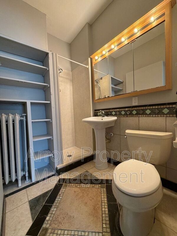 Building Photo - 1414 C St