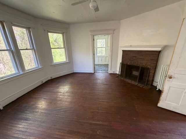 Building Photo - 718 Woodlane Rd