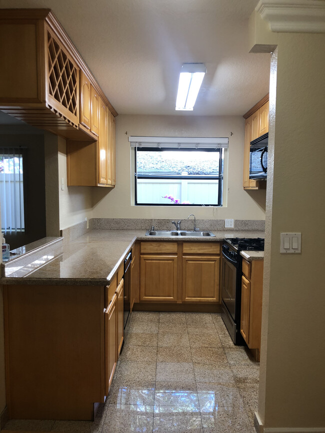 Remodeled Kitchen - 431 Burchett St