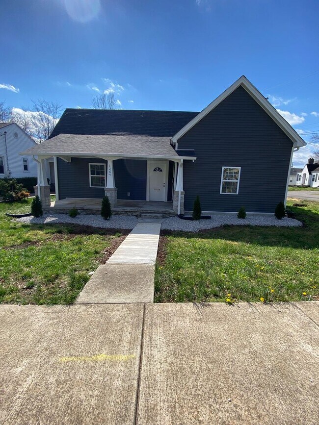 Primary Photo - 1264 Kenton St