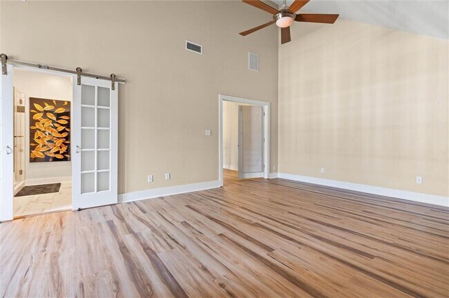 Building Photo - 412 Dauphin St