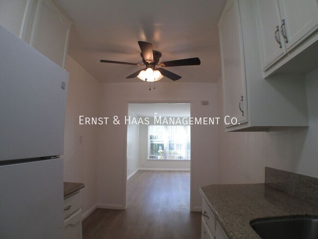 Building Photo - Lovely 1 Bedroom Apartment in Prime Bixby ...