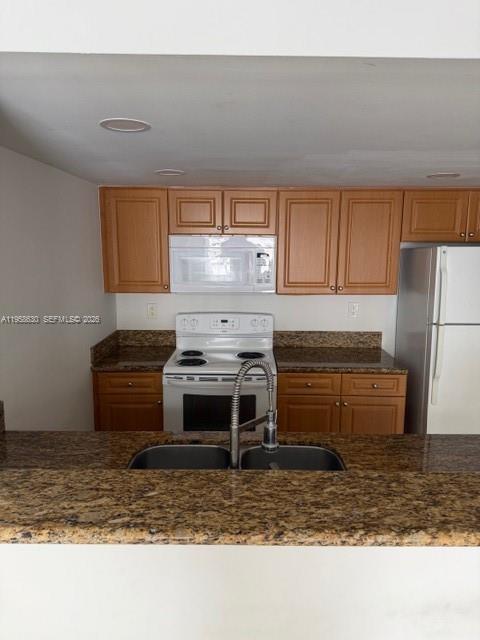 Building Photo - 6845 SW 45th Ln