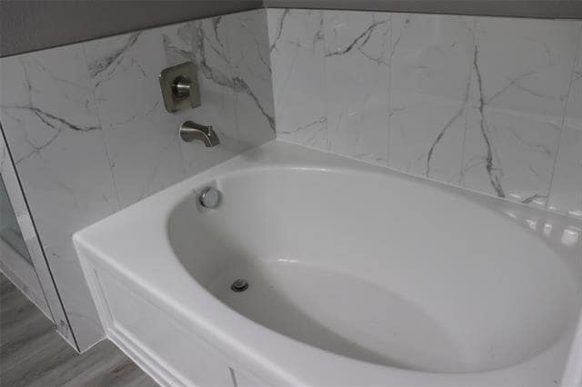 Building Photo - 1425 Knottingham Dr