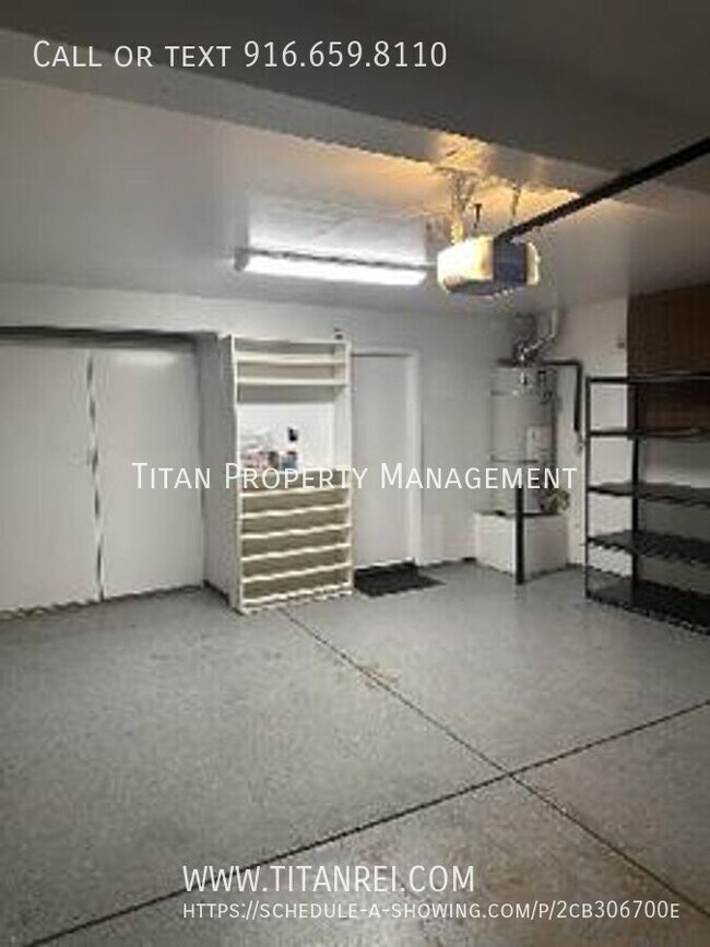 Building Photo - 200 Scepter Ct