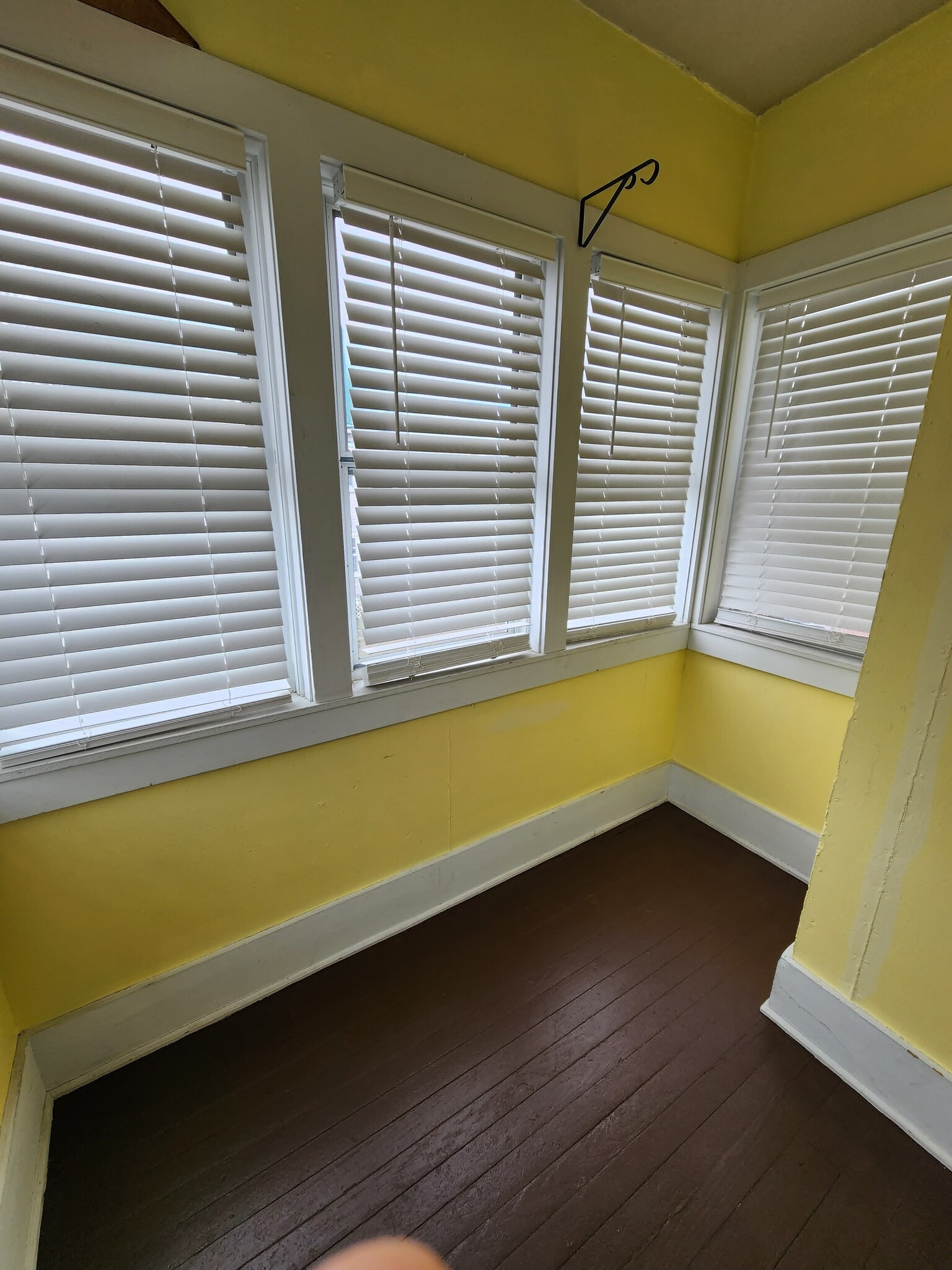 Building Photo - 161 Thayer St