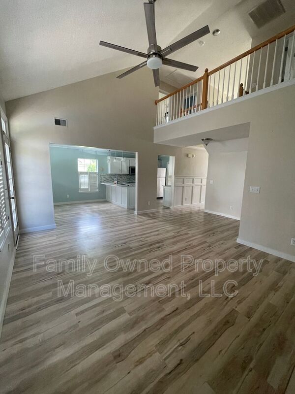 Building Photo - 113 Rockdale Ln