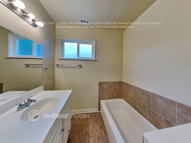 Building Photo - 6741 Amigo Ave