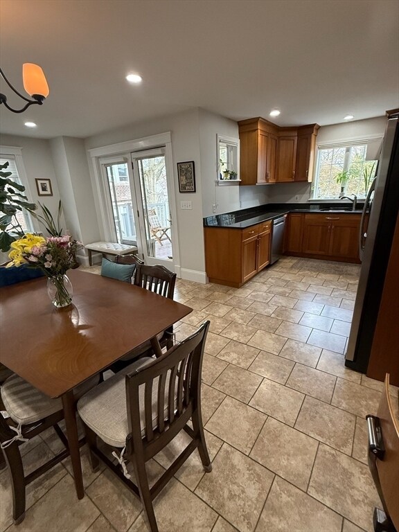 Building Photo - 117 Sutherland Rd