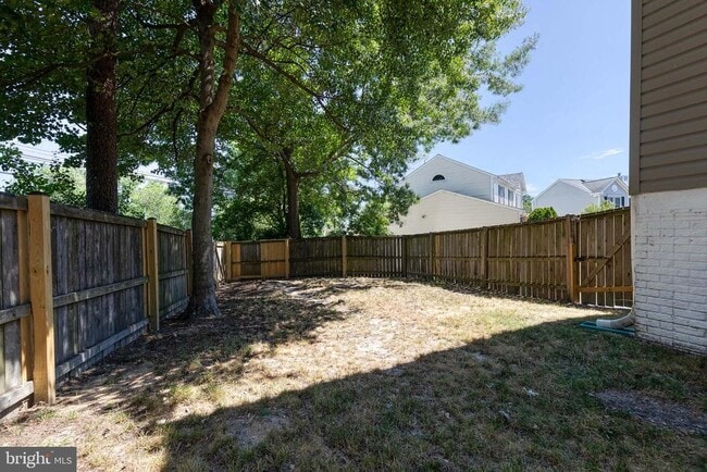 Building Photo - 7904 Severn Hills Way