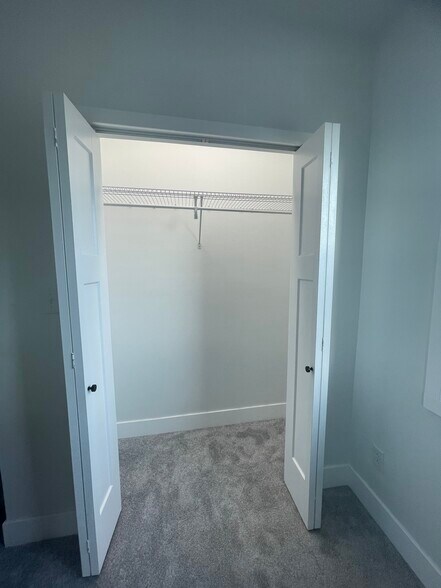 Apt 2 Two bedroom - 664 New Castle Road