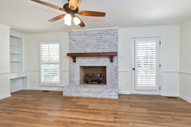Building Photo - 6208 Bent Fork Cir