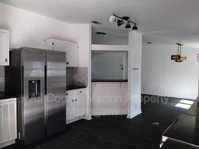 Building Photo - 6455 NW 135th Ave